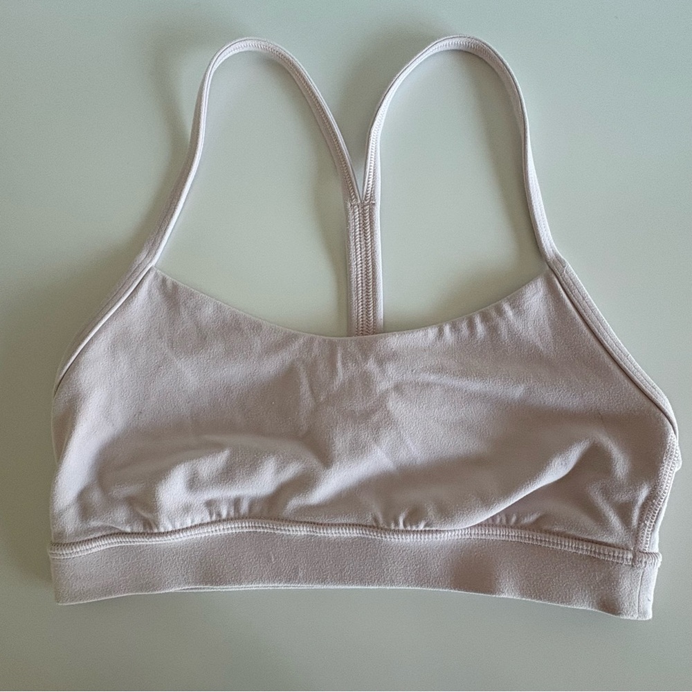 lululemon Flow Y Bra Nulu *Light Support